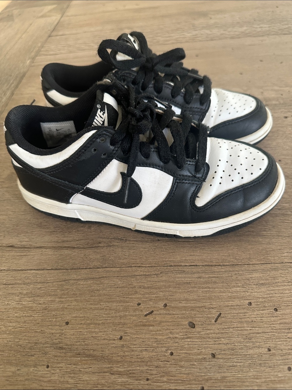 Nike Kids Black and White Low-Top Panda Sneakers